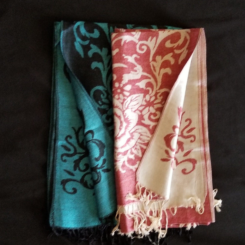 Patterned flowered pashmina